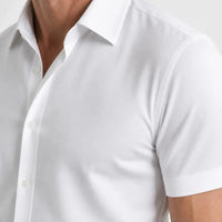 Sterling Stretch Short-Sleeve collar and placket detail